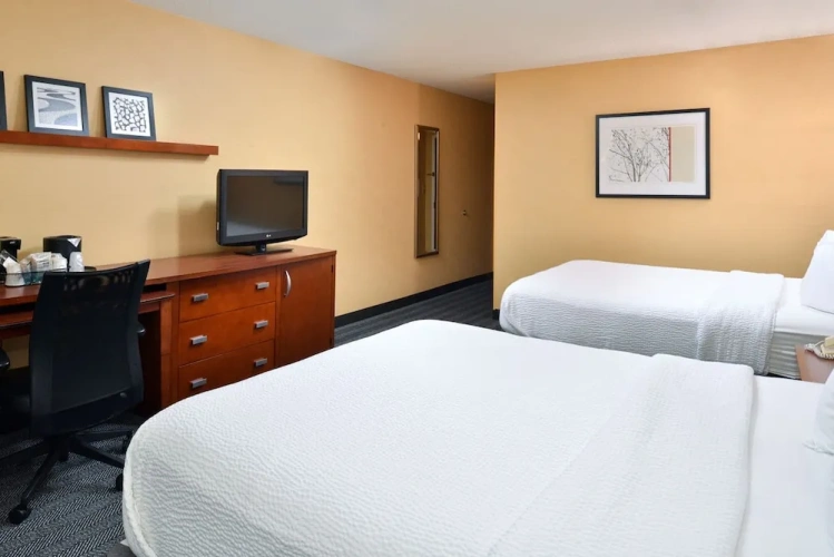 Standard Quadruple room with balcony