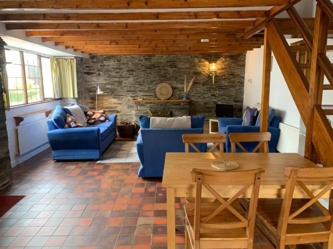 2 Bedrooms Chalet