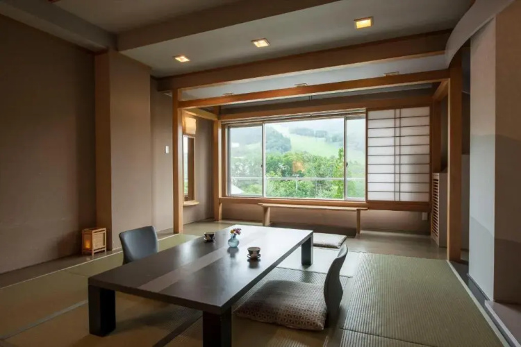 Hotel Lucent Takamiya