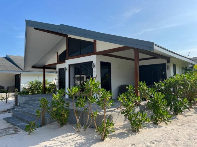 Deluxe Double room with partial sea view