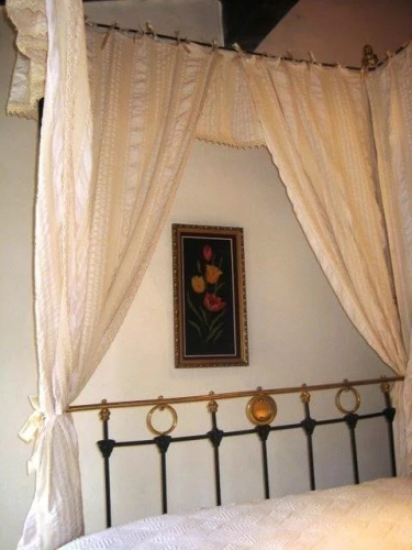 Antigones House
