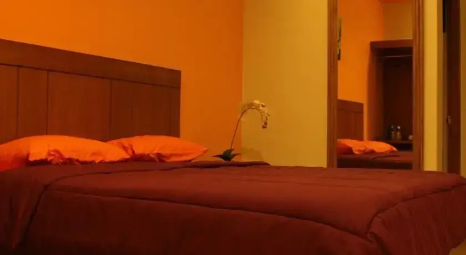 Nirvana Guest House at Wahid Hasyim