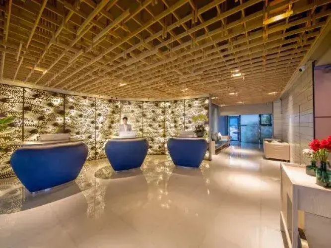 Lizi Hotel