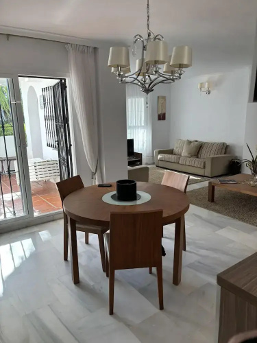 Beach Apartment - Sleeps 6, Pool & Private Terrace