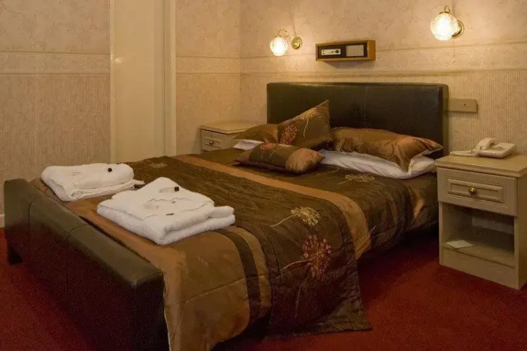 Regency Royal Hotel