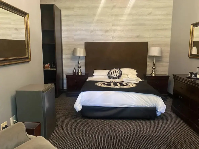 The Halfway House Hotel