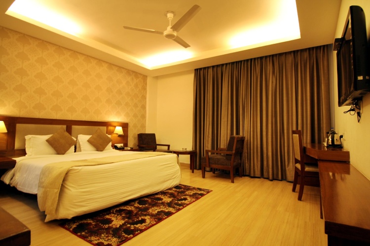 Deluxe Double room with view
