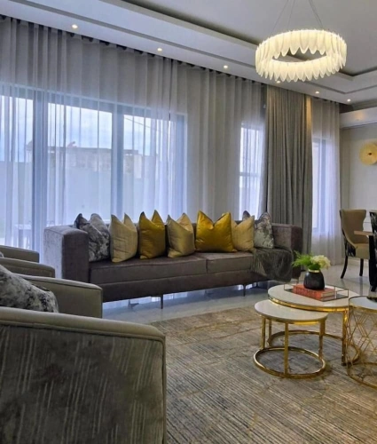3 Bedrooms Luxury Apartment