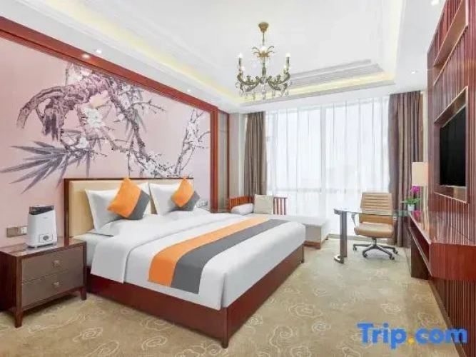 Luxury Family Suite