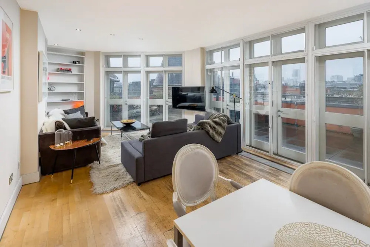 1 Bedroom Penthouse in Farringdon