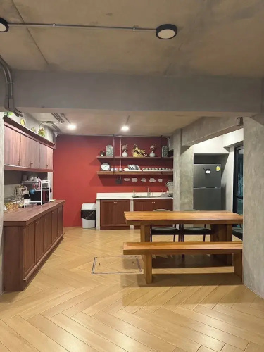 N5 Ratchawong Hostel
