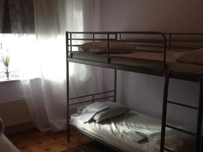 Bucks Living Quarters - Image 9