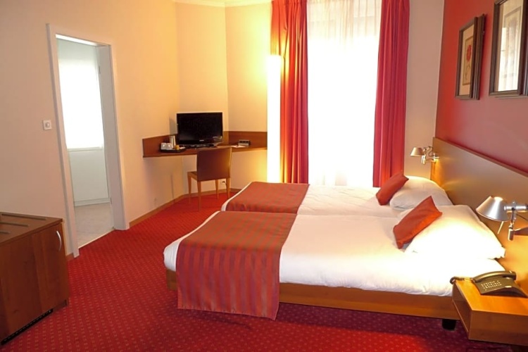 Superior Twin Room