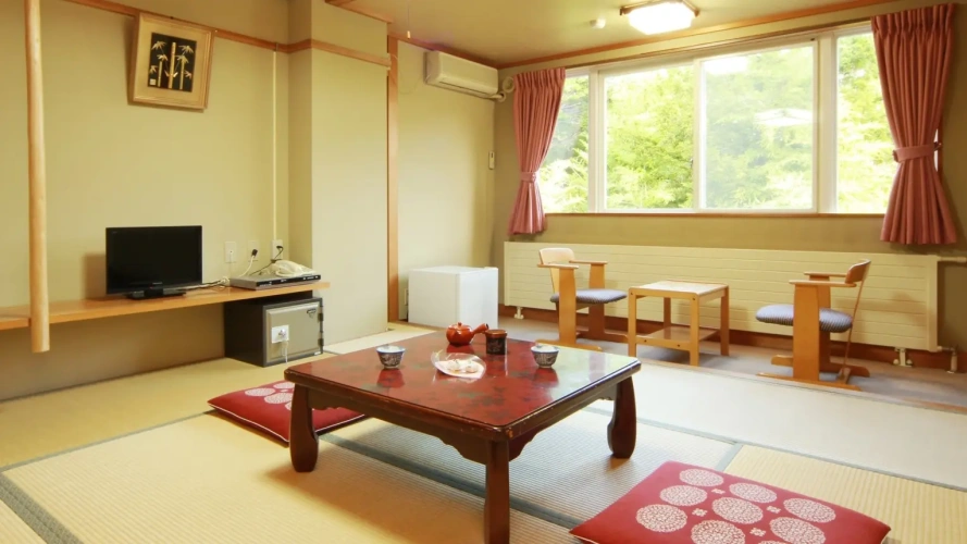 Economy room