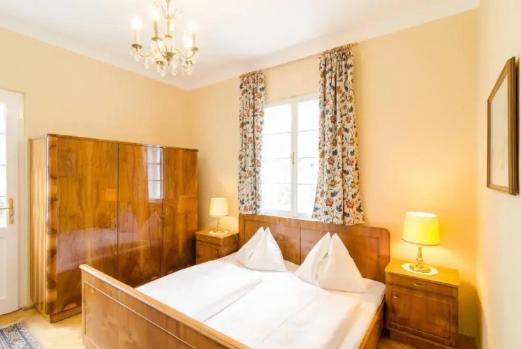 3 Bedrooms Apartment