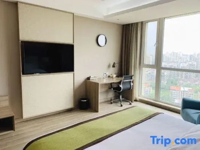 Standard Double room with view