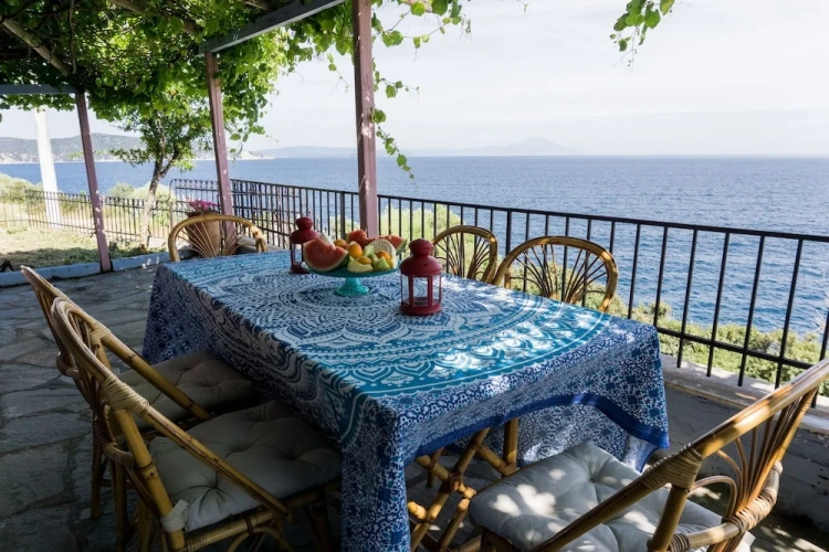 4 Bedrooms Comfort Apartment with sea view