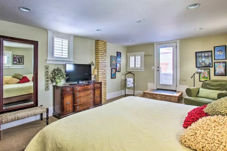 The Loft on Center