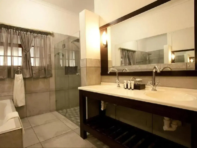 Kronenhoff Guest House