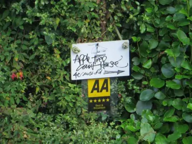 Appletree Court House Over view