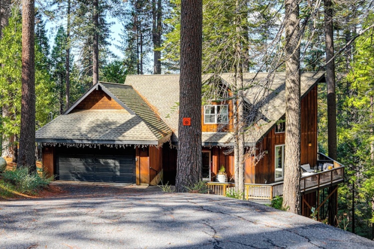4 Bedrooms Cottage