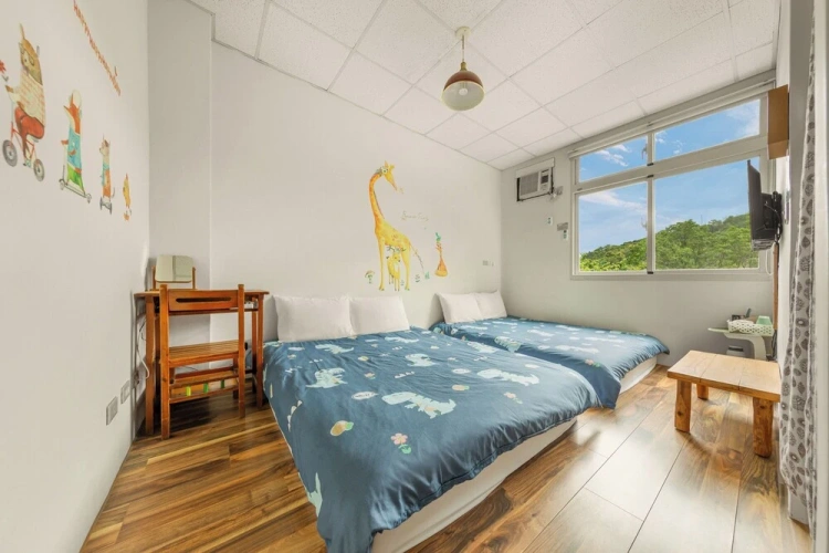 Classic Quadruple room