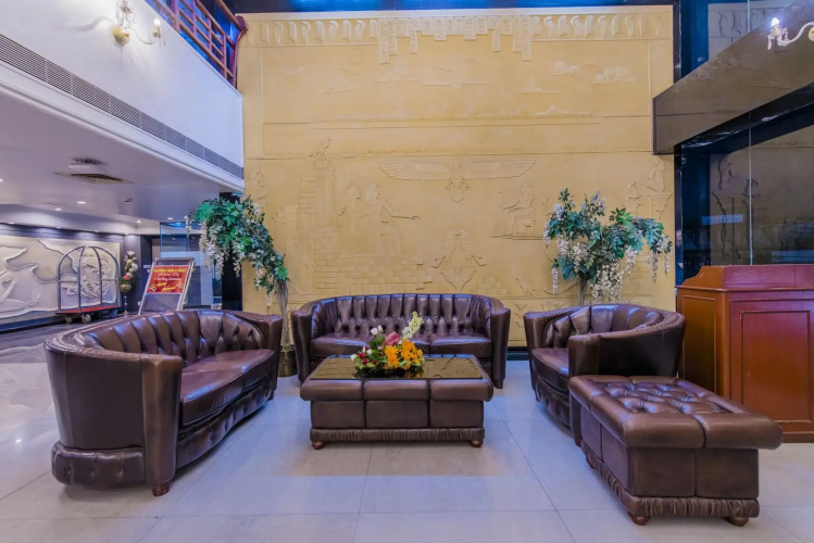 Hotel Grand Dhillon