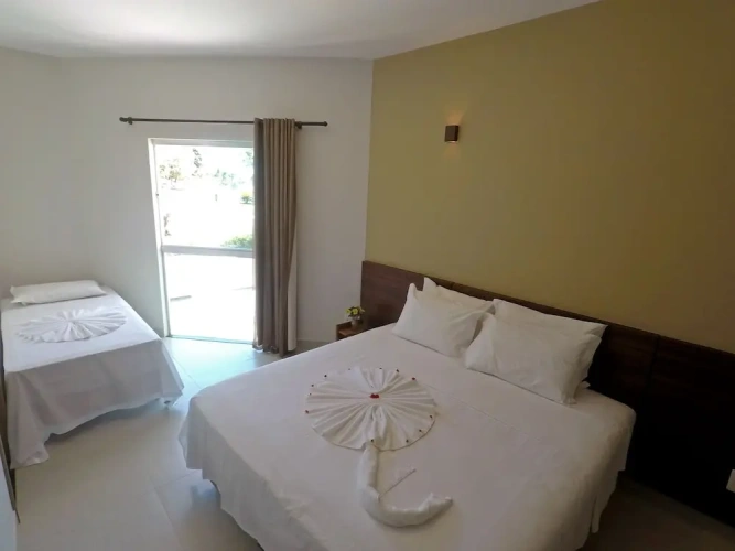 Standard Triple room