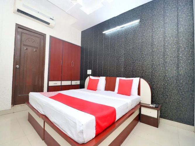 OYO 3509 Hotel Celebration