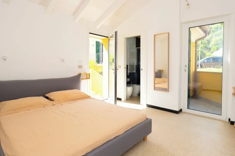 Deluxe Double room with balcony and with city view
