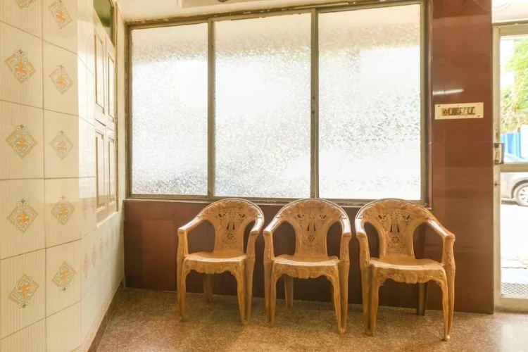 Harini Lodge by OYO Rooms