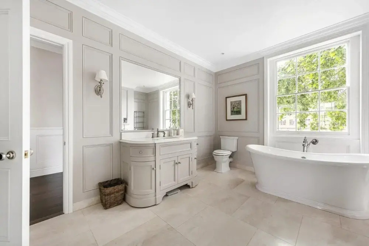 Classical Living in Knightsbridge