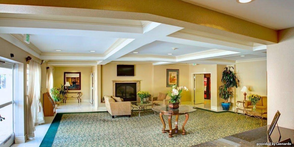 Best Western Plus Media Center Inn & Suites photo 24