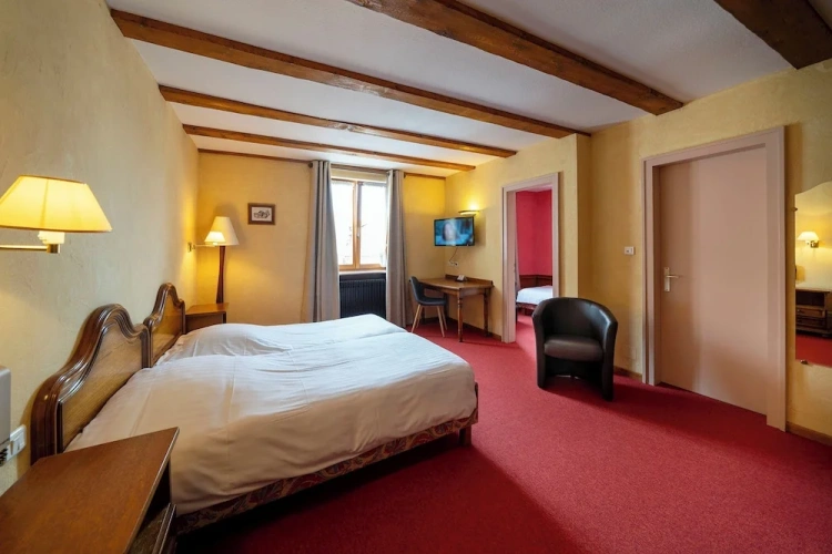 Standard Quadruple room with balcony