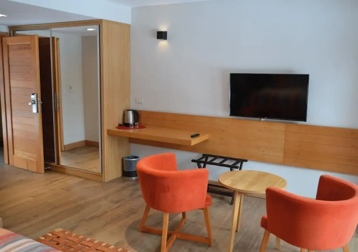 Junior Suite with balcony and with garden view