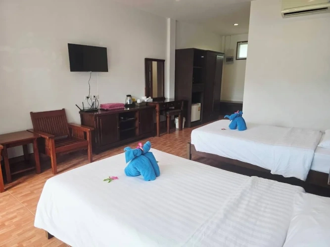 Deluxe Twin room with balcony