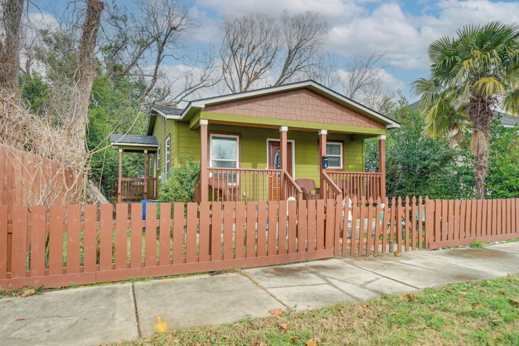 2 Bedrooms Cottage