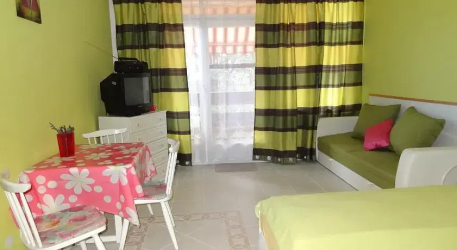 Bogi Apartman