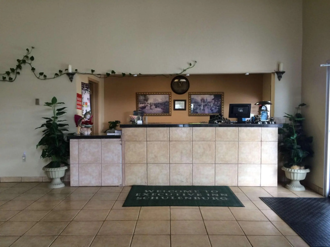 Executive Inn & Suites Schulenburg