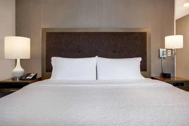 Ramada by Wyndham St. Paul AB