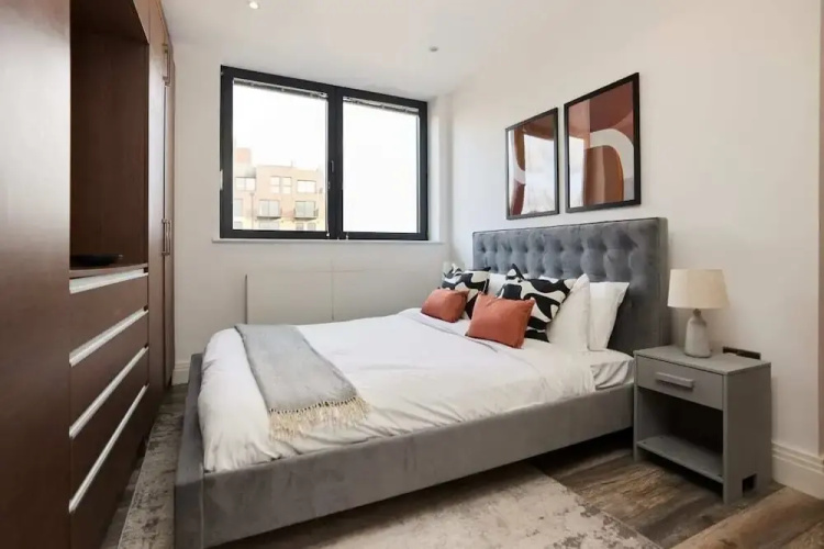 The Wembley Hideaway - Bright 2bdr Flat