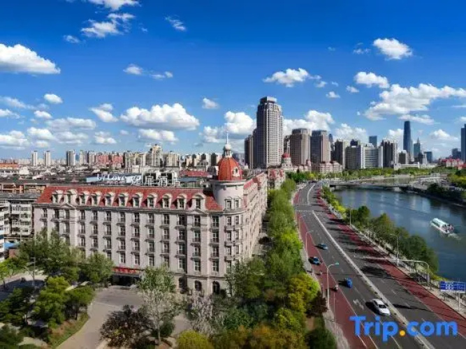 UrCove Tianjin Eye