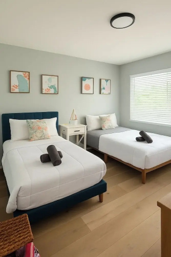 2 Coastal Units Walk to Beach Patio & Parking