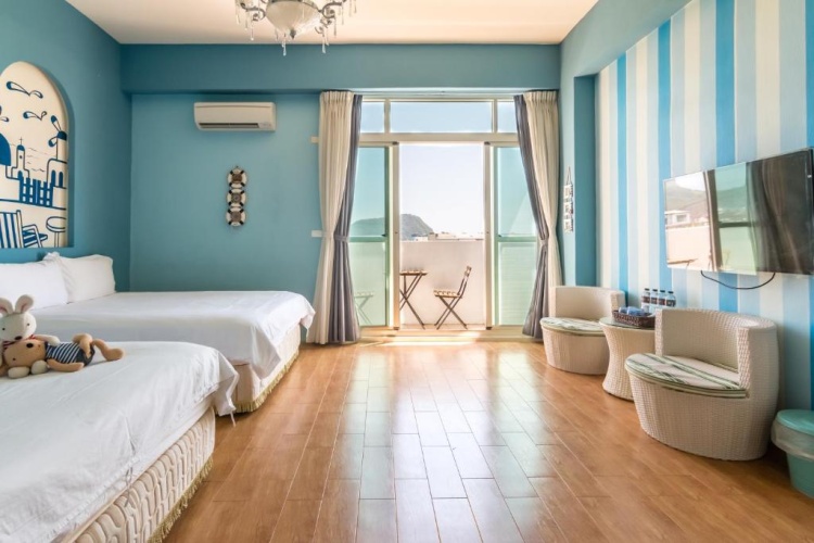 Standard Quadruple room with balcony