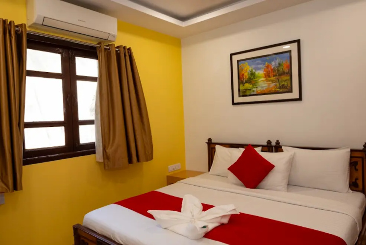 Hotel Benzy Palace