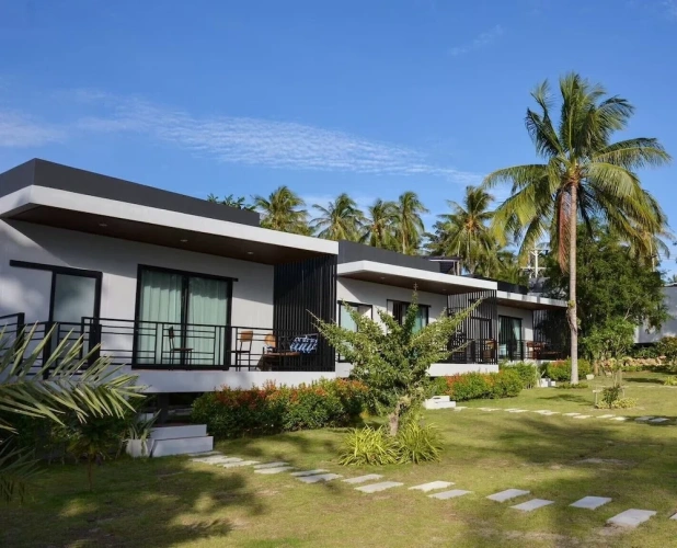 Cottage with sea view