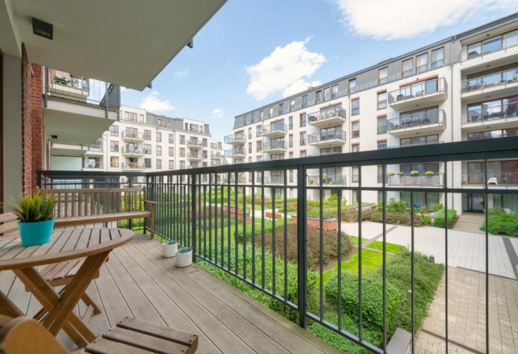 2 Bedrooms Apartment
