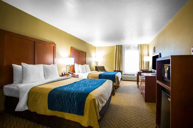 Comfort Inn & Suites