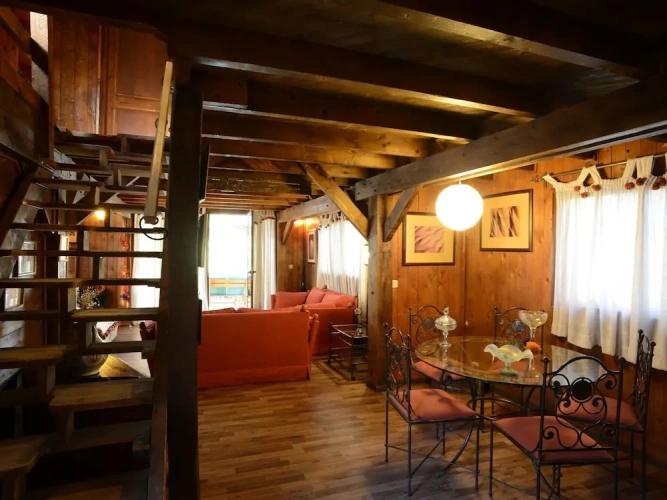 Superior Sextuple Apartment