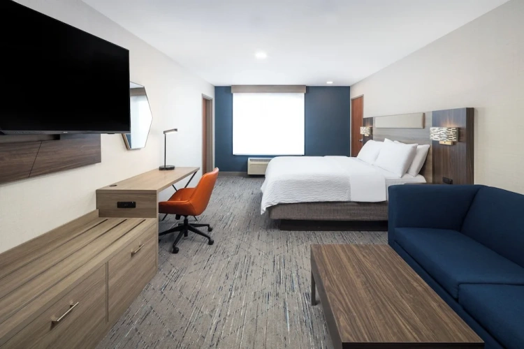 2 Bedrooms Suite